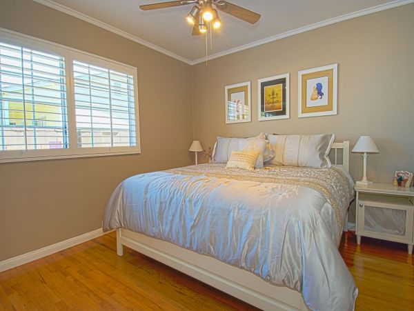 Anaheim Home 991178