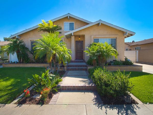 Anaheim Home 991178