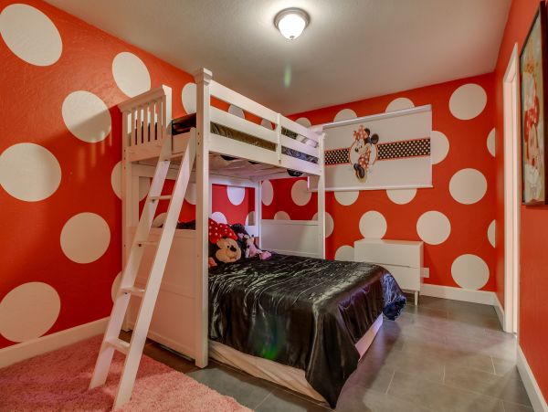Anaheim Home 991179