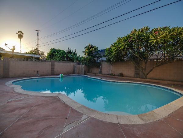 Anaheim Home 991179