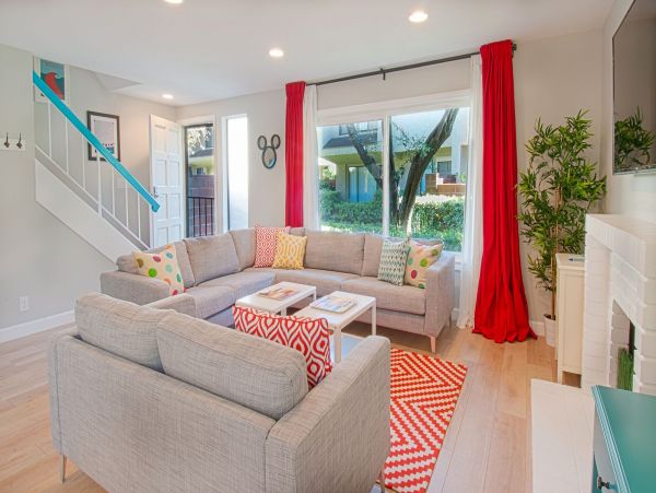 Beautiful Anaheim 3 Bedroom Condo with Communal Pool