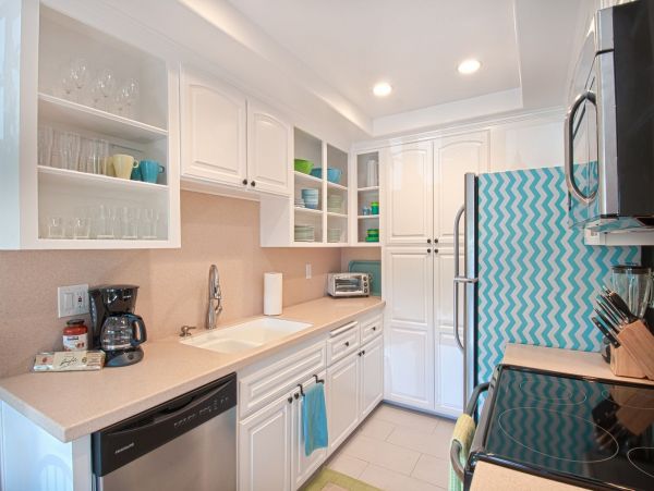 Beautiful Anaheim 3 Bedroom Condo with Communal Pool