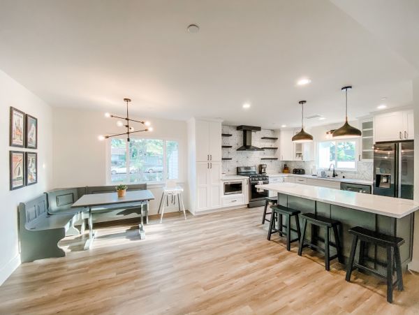 Anaheim Home 991182