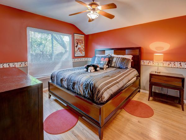 Anaheim Home 991182