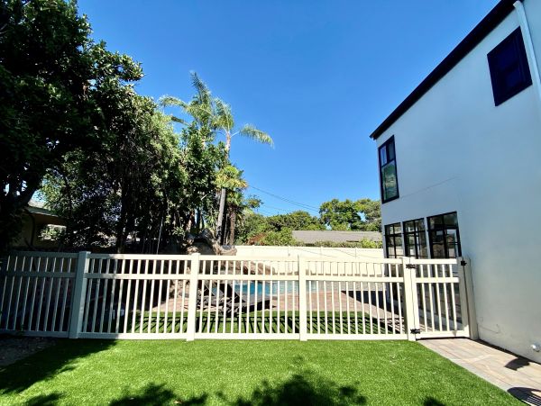 Anaheim Home 991182