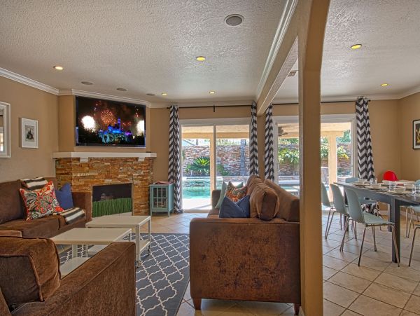 Anaheim Home 991183