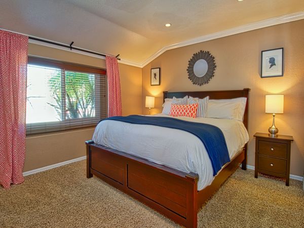 Anaheim Home 991183