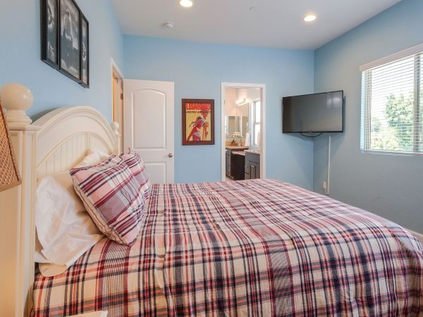Anaheim Condo 991192
