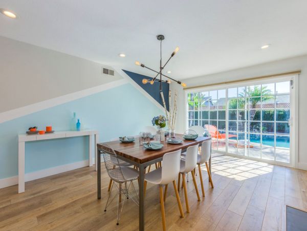Anaheim 4 Bedroom Home with Pool & Game Room