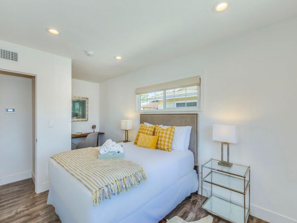 Anaheim Condo 991196