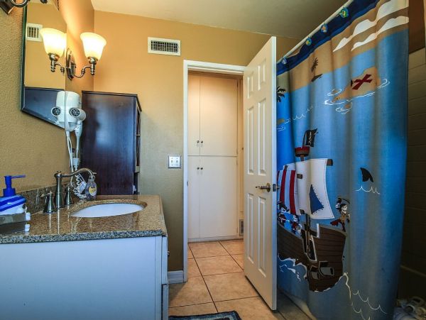 Anaheim Condo 991198