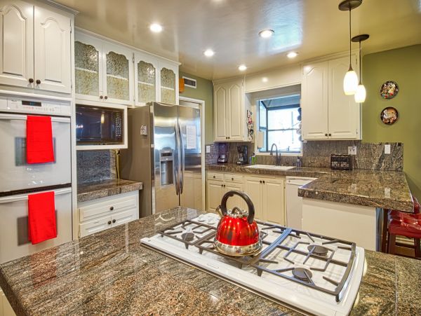Anaheim Condo 991200