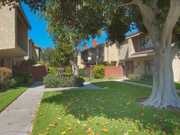 Anaheim Condo 991201