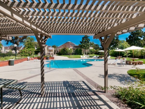 Anaheim Condo 991201