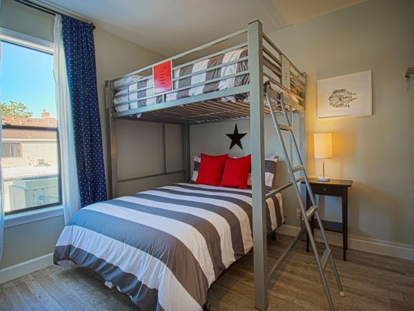 Anaheim Condo 991203