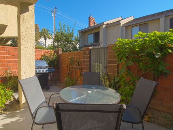 Anaheim Condo 991203