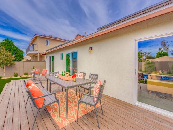 Luxury Anaheim 5 Bedroom Pool House