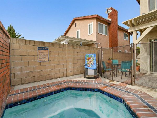 Anaheim Home 991206