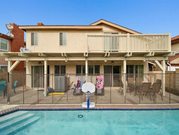 Anaheim Home 991206