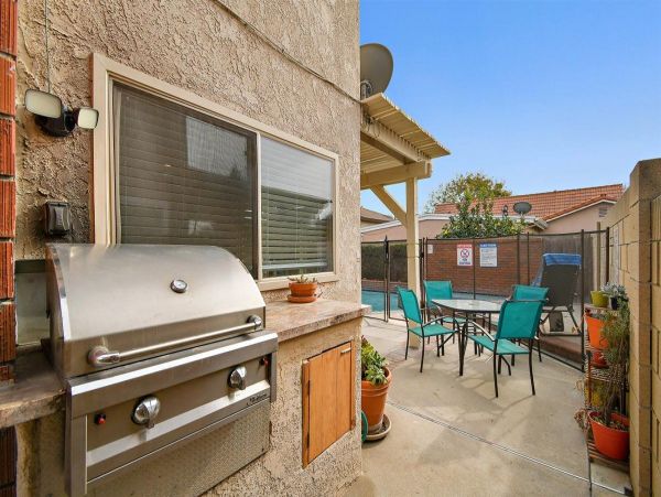 Anaheim Home 991206