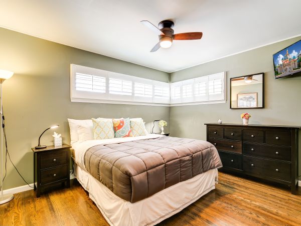 Anaheim Home 991207