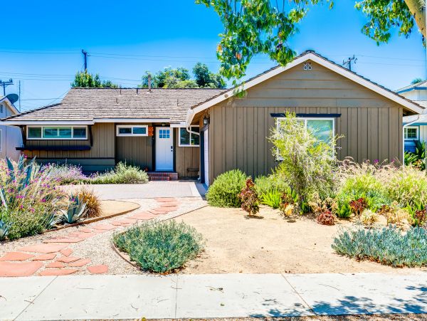 Anaheim Home 991207