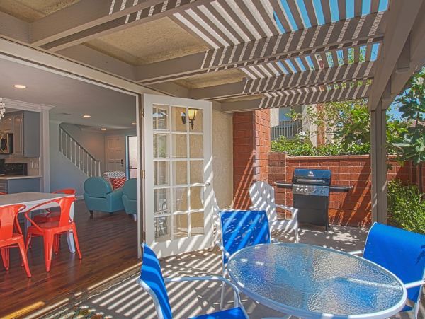 Anaheim Condo 991208