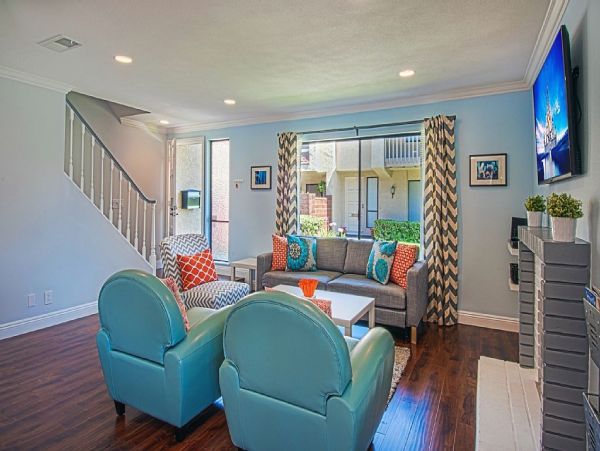 Anaheim Condo 991208