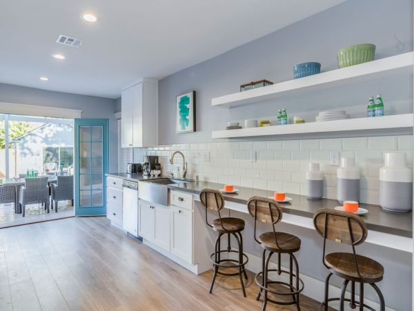 Gorgeous 4 Bedroom Pool House in Anaheim