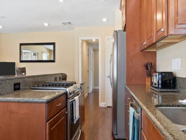 Anaheim Home 991213