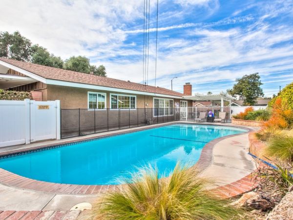 Anaheim Home 991214