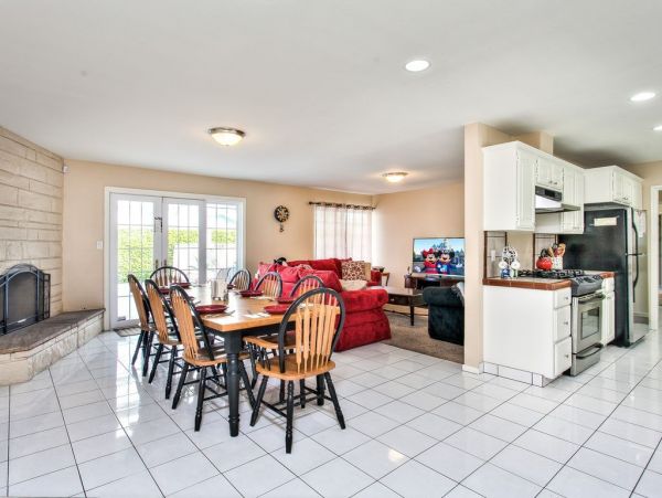 Anaheim Home 991214