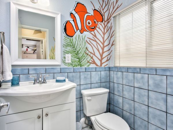Anaheim Home 991214