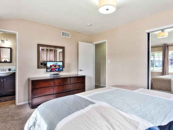 Anaheim Home 991214