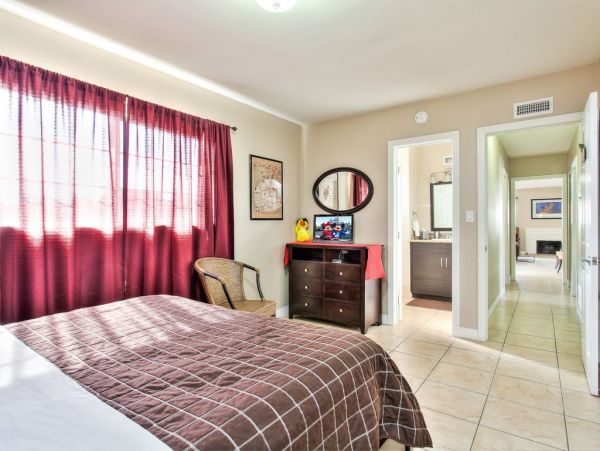 Anaheim Home 991215