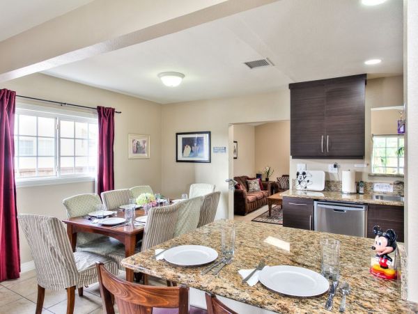 Anaheim Home 991215