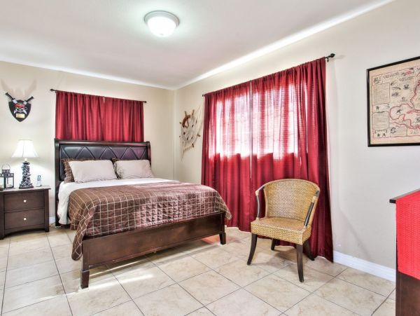 Anaheim Home 991215