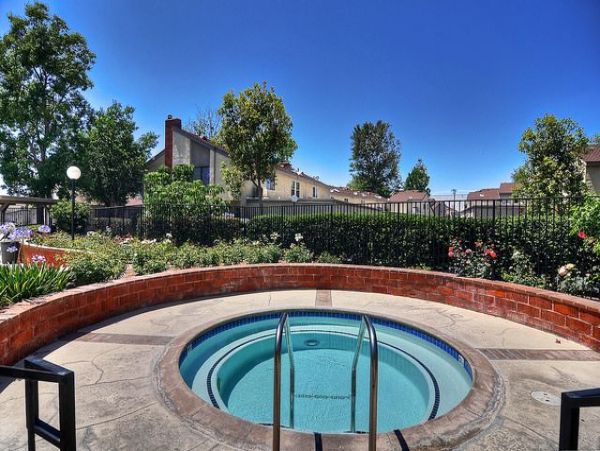 Anaheim Condo 991218