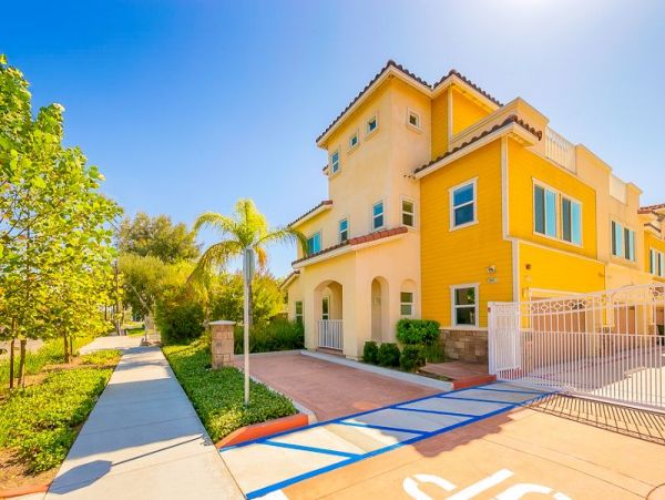Anaheim Home 991219