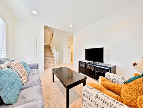 Anaheim Home 991219