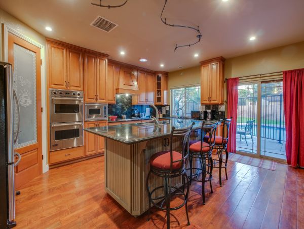 Anaheim Home 991221