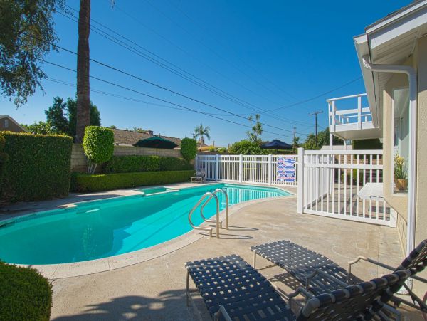Anaheim Home 991223