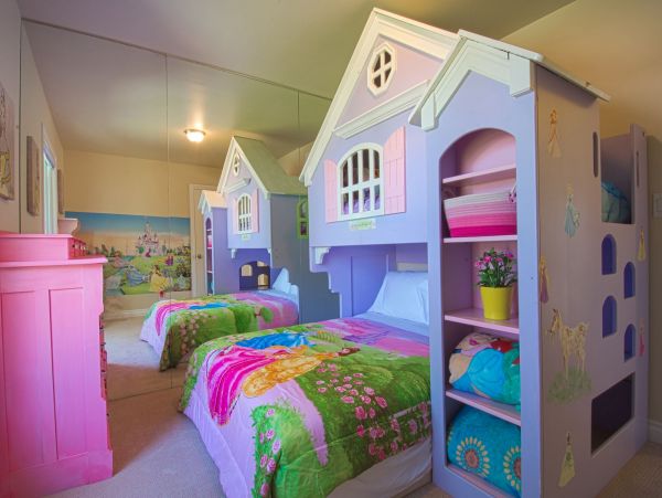 Anaheim Home 991223