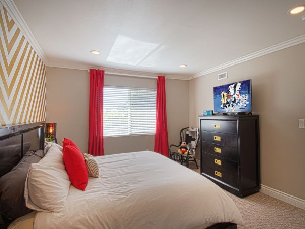 Anaheim Home 991224