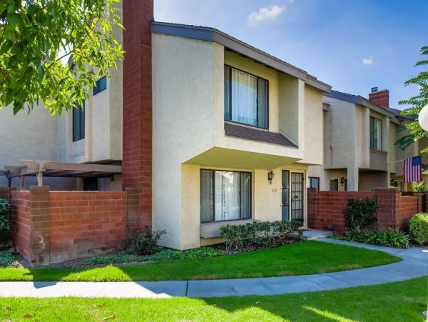 Anaheim Condo 991227