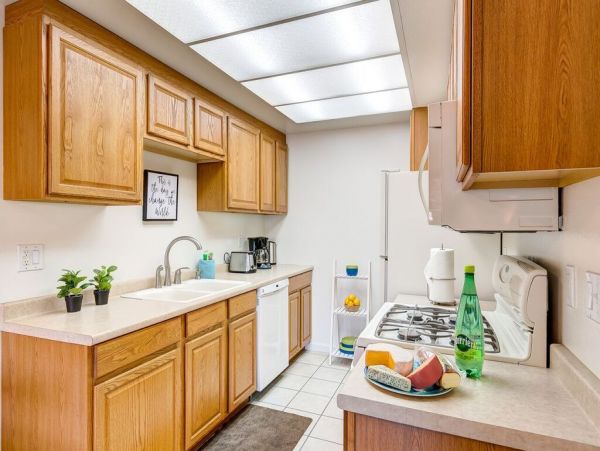 Anaheim Condo 991227