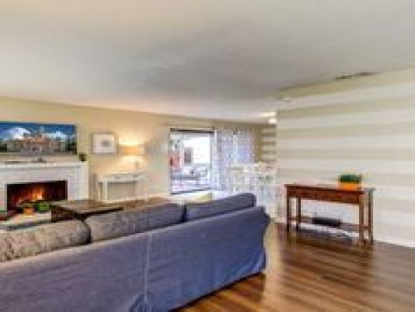 Anaheim Condo 991227