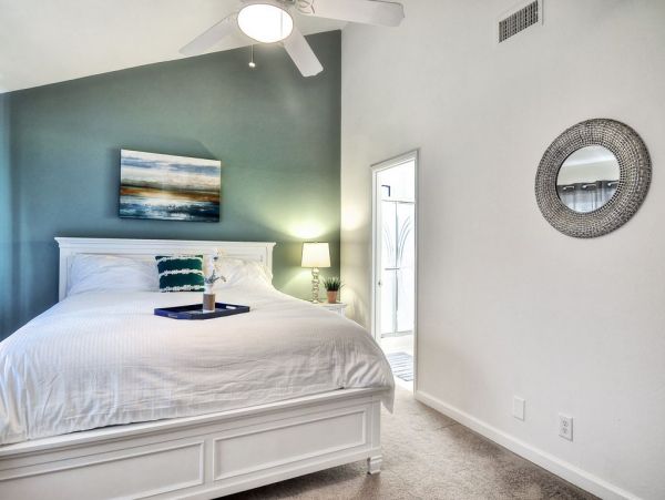Anaheim Condo 991227