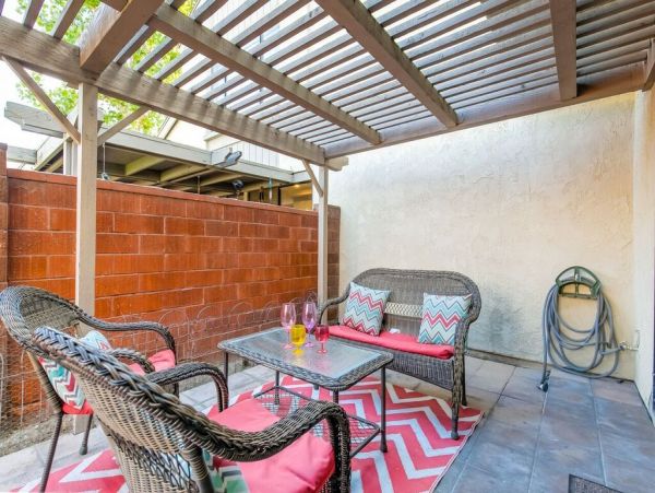 Anaheim Condo 991227