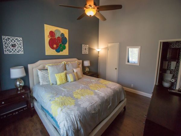 Anaheim Condo 991229